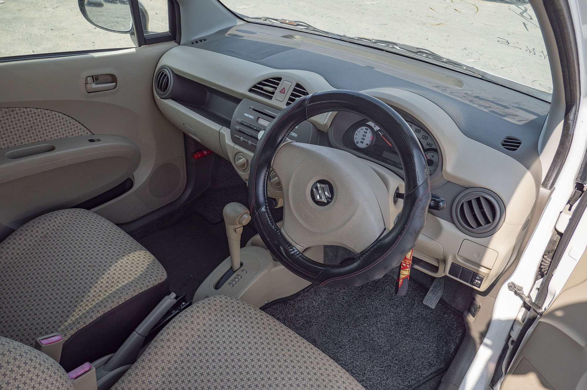 
								Suzuki Alto Model 2011 full									