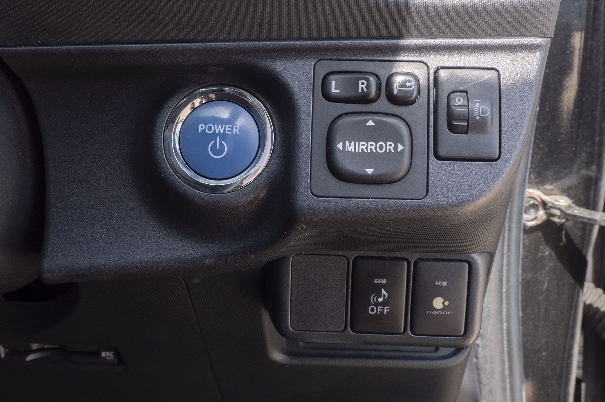 
								𝗧𝗼𝘆𝗼𝘁𝗮 𝗔𝗾𝘂𝗮 𝗛𝘆𝗯𝗿𝗶𝗱 𝗠𝗼𝗱𝗲𝗹 𝟮𝟬𝟭𝟯 full									