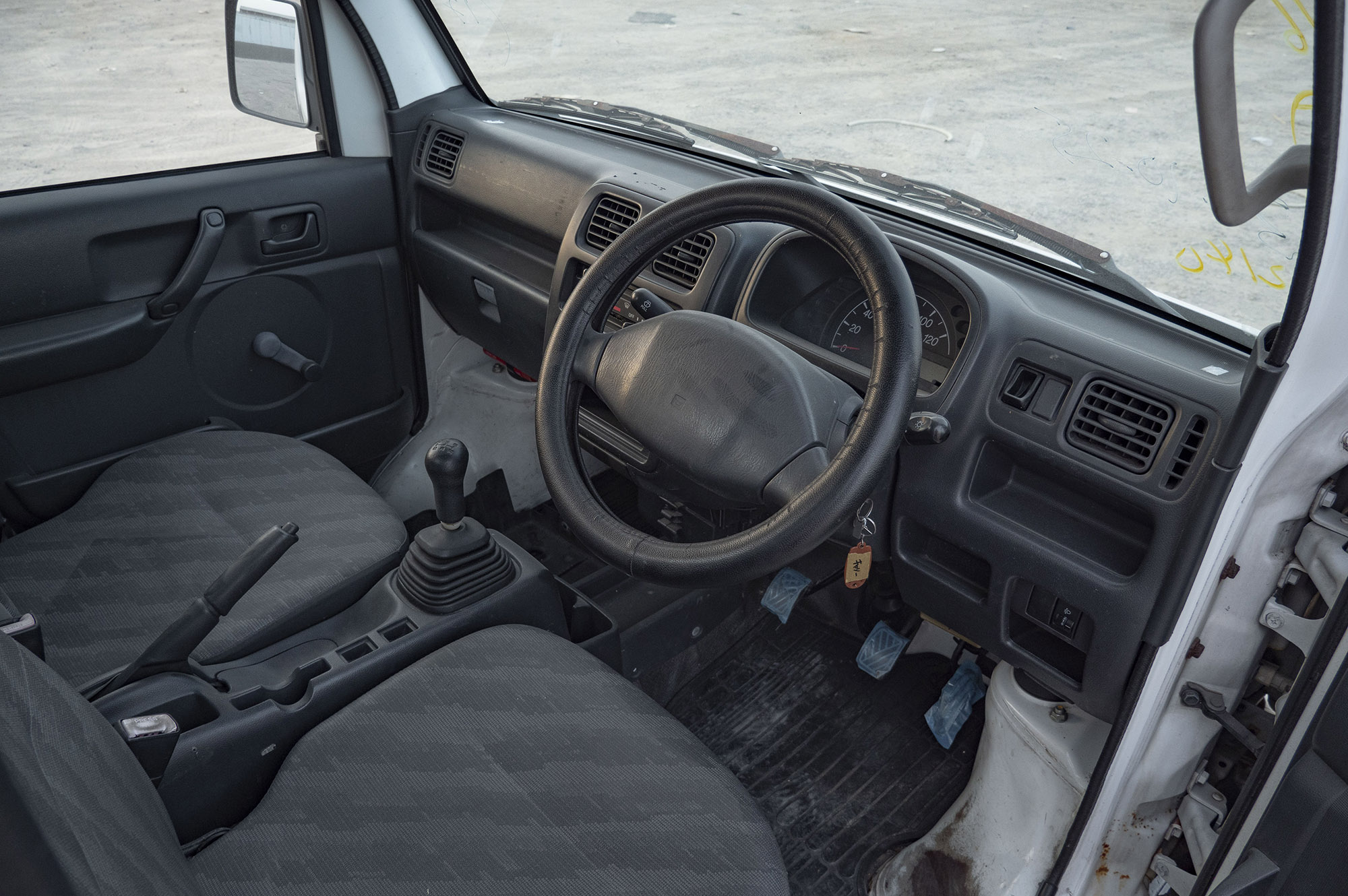 
								Suzuki Carry Model 2006 full									