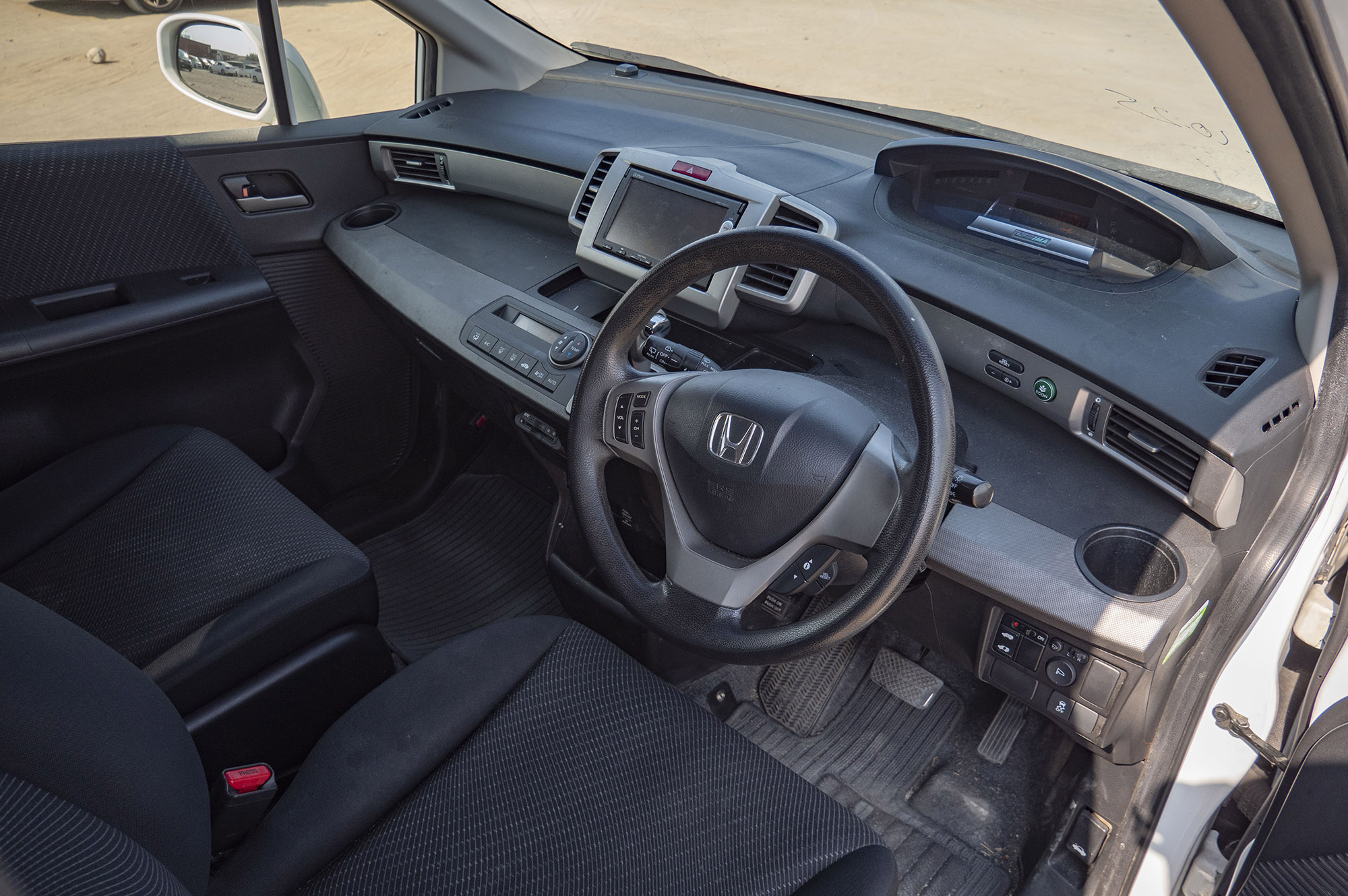 
								Honda Freed Model 2014 full									