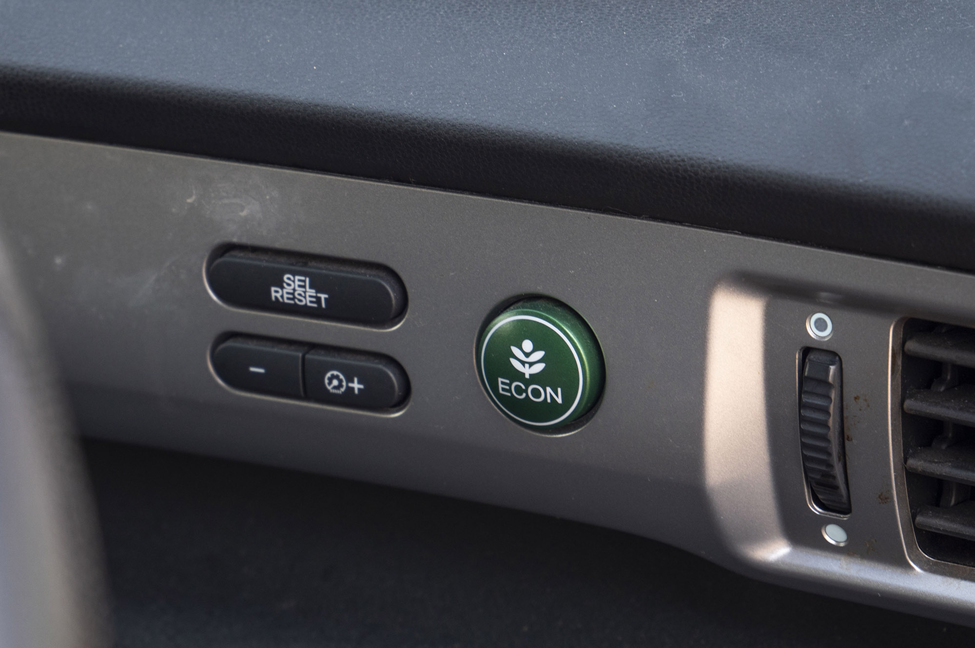 
								Honda Freed Model 2014 full									