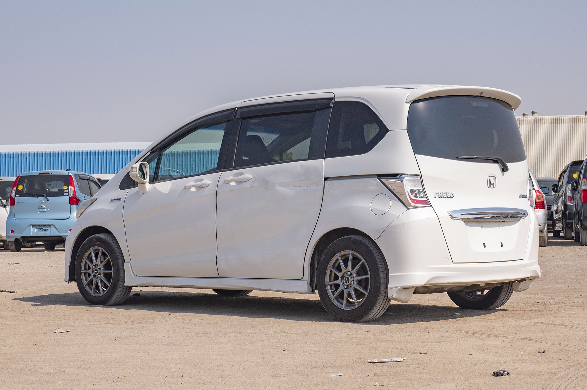 
								Honda Freed Model 2014 full									