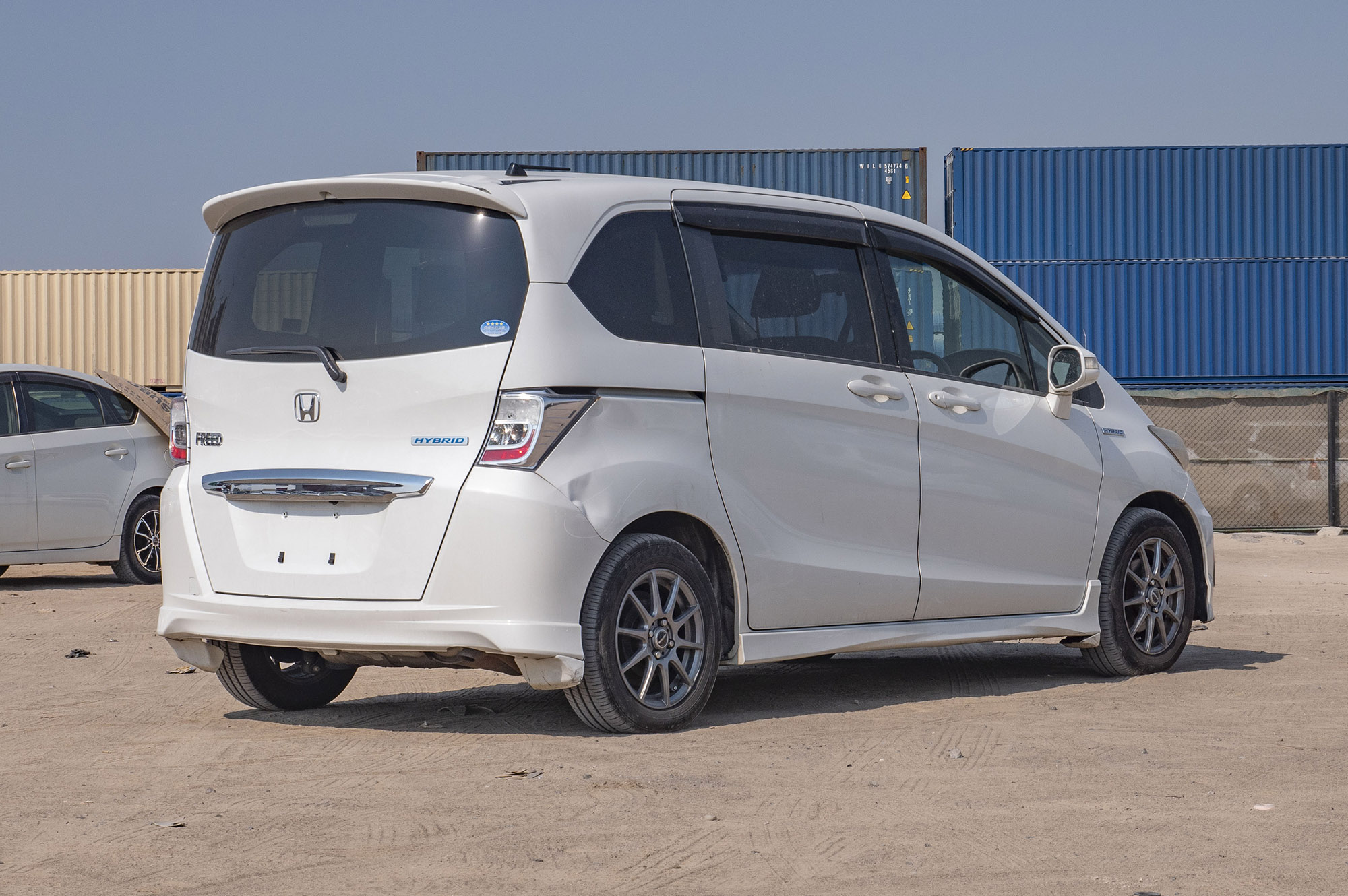 
								Honda Freed Model 2014 full									