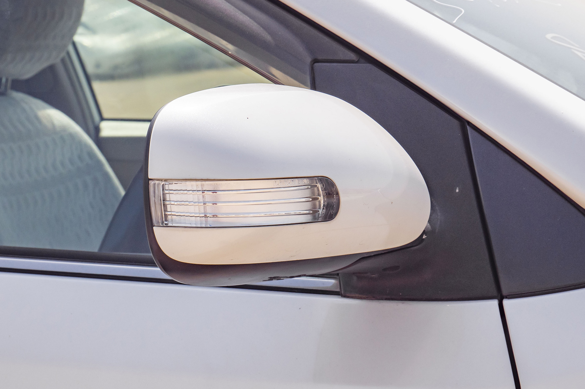 
								Toyota Premio Model 2012 full									