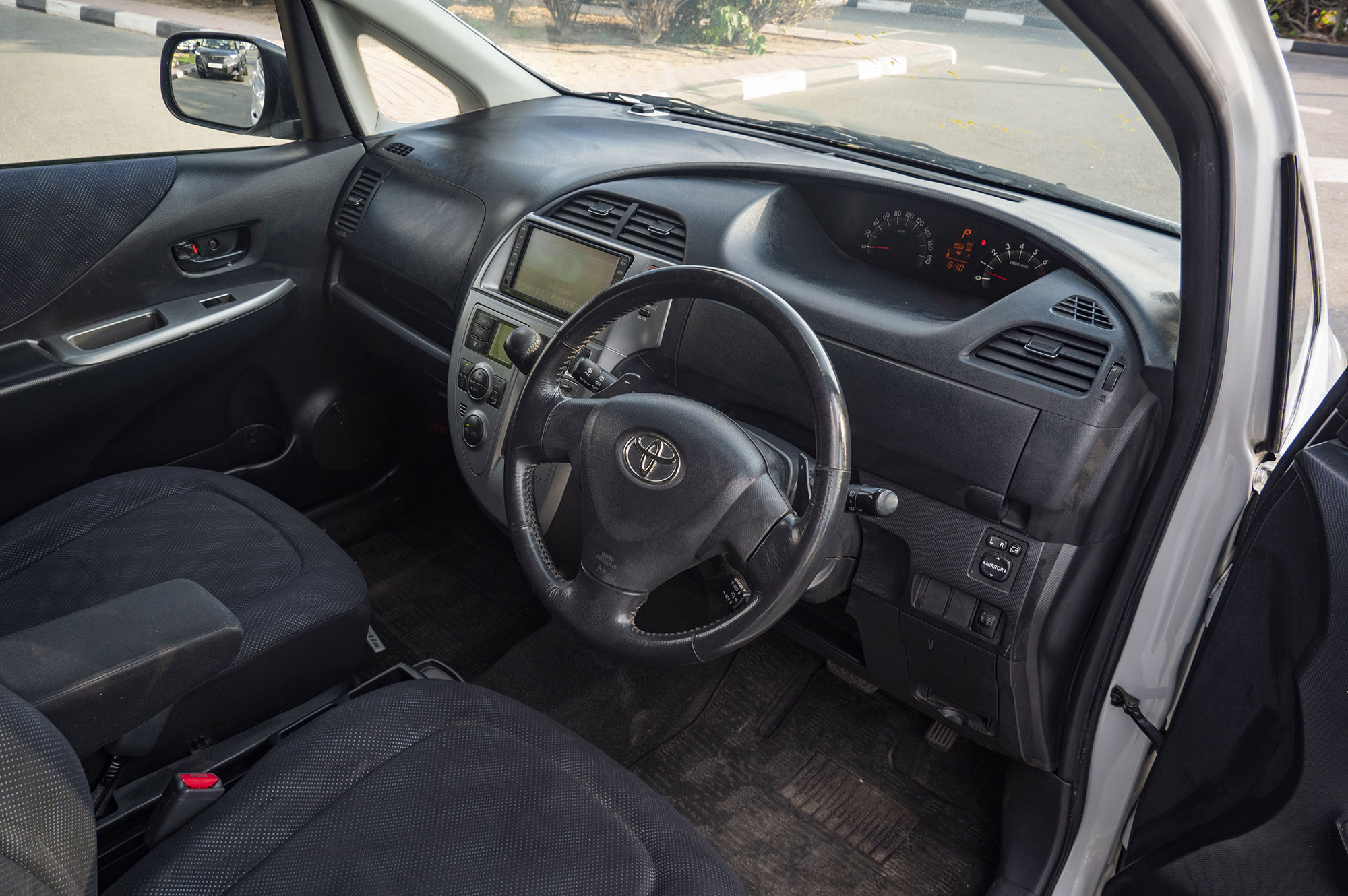 
								Toyota Ractis Model 2008 full									