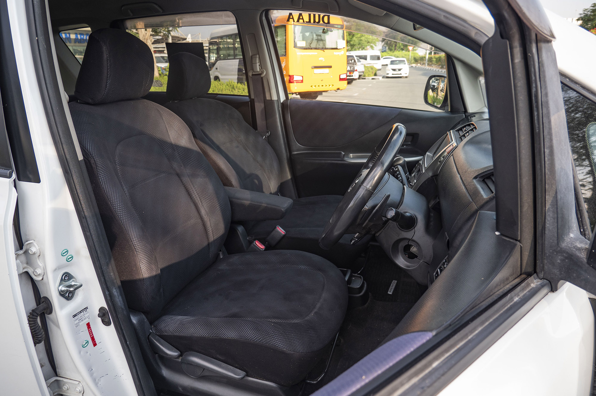 
								Toyota Ractis Model 2008 full									