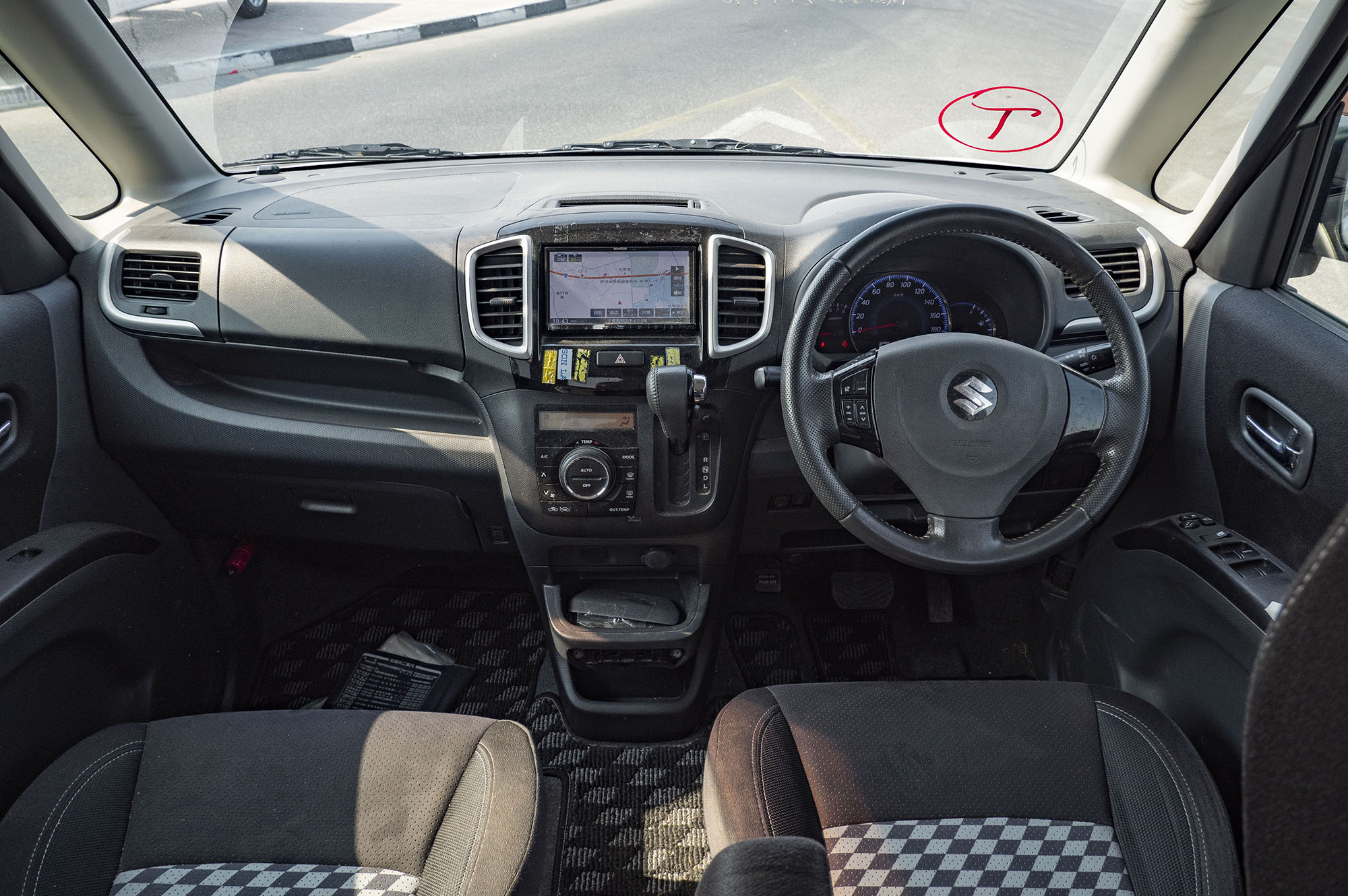 
								Suzuki Solio Model 2014 full									