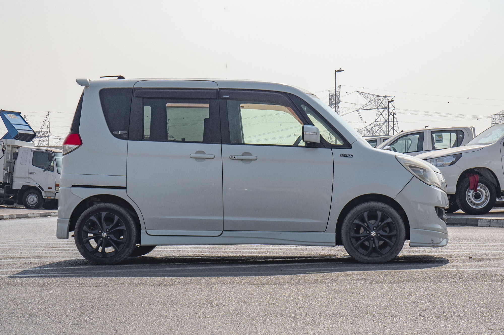 
								Suzuki Solio Model 2014 full									