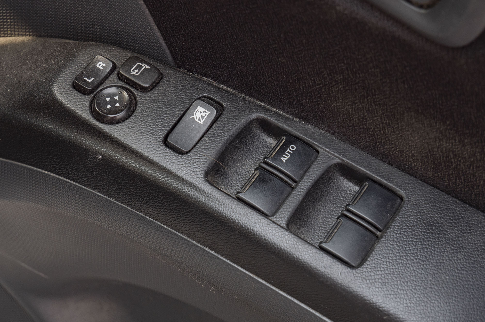 
								Suzuki Solio Model 2014 full									