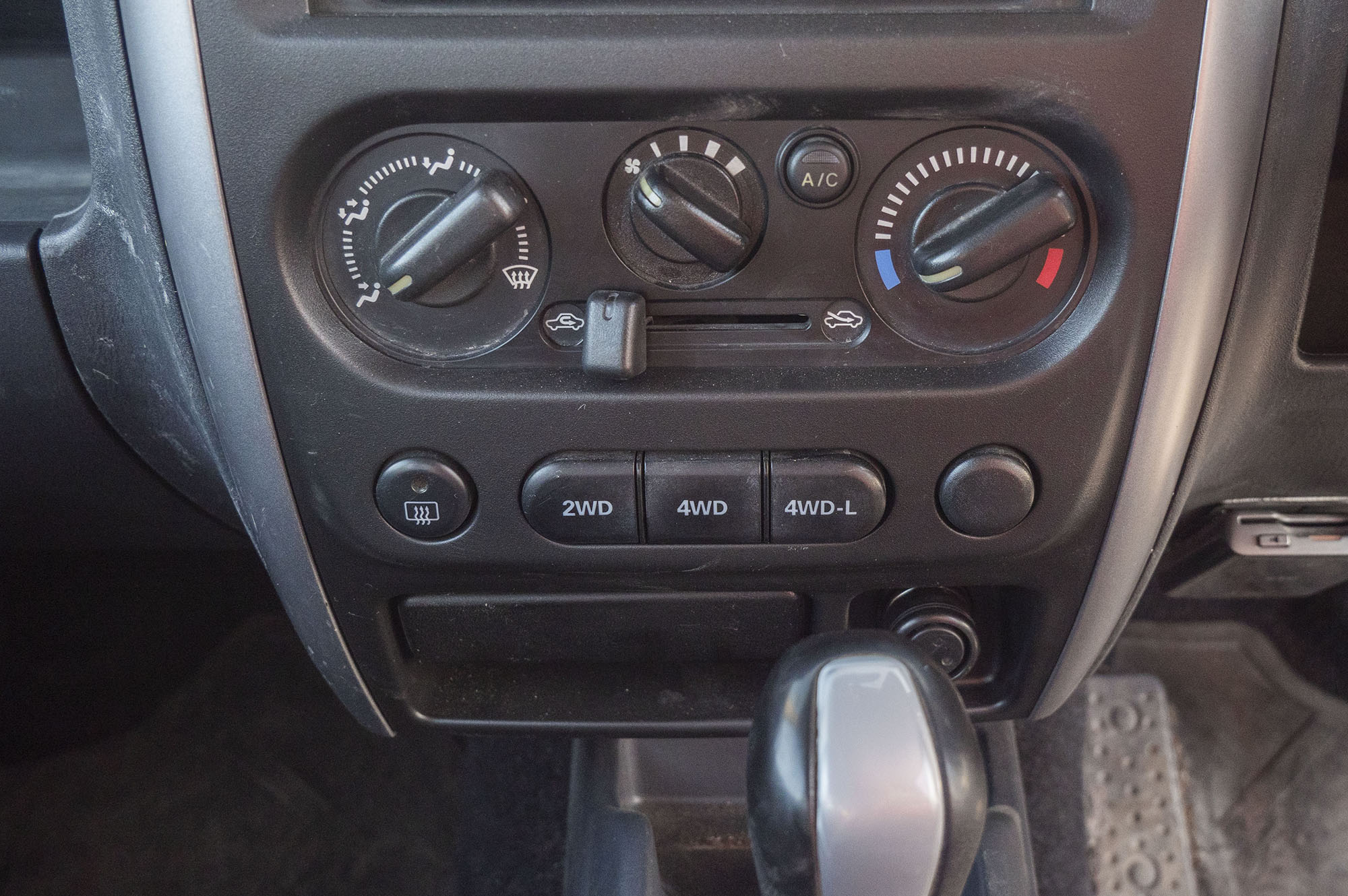 
								Suzuki Jimny Model 2017 full									