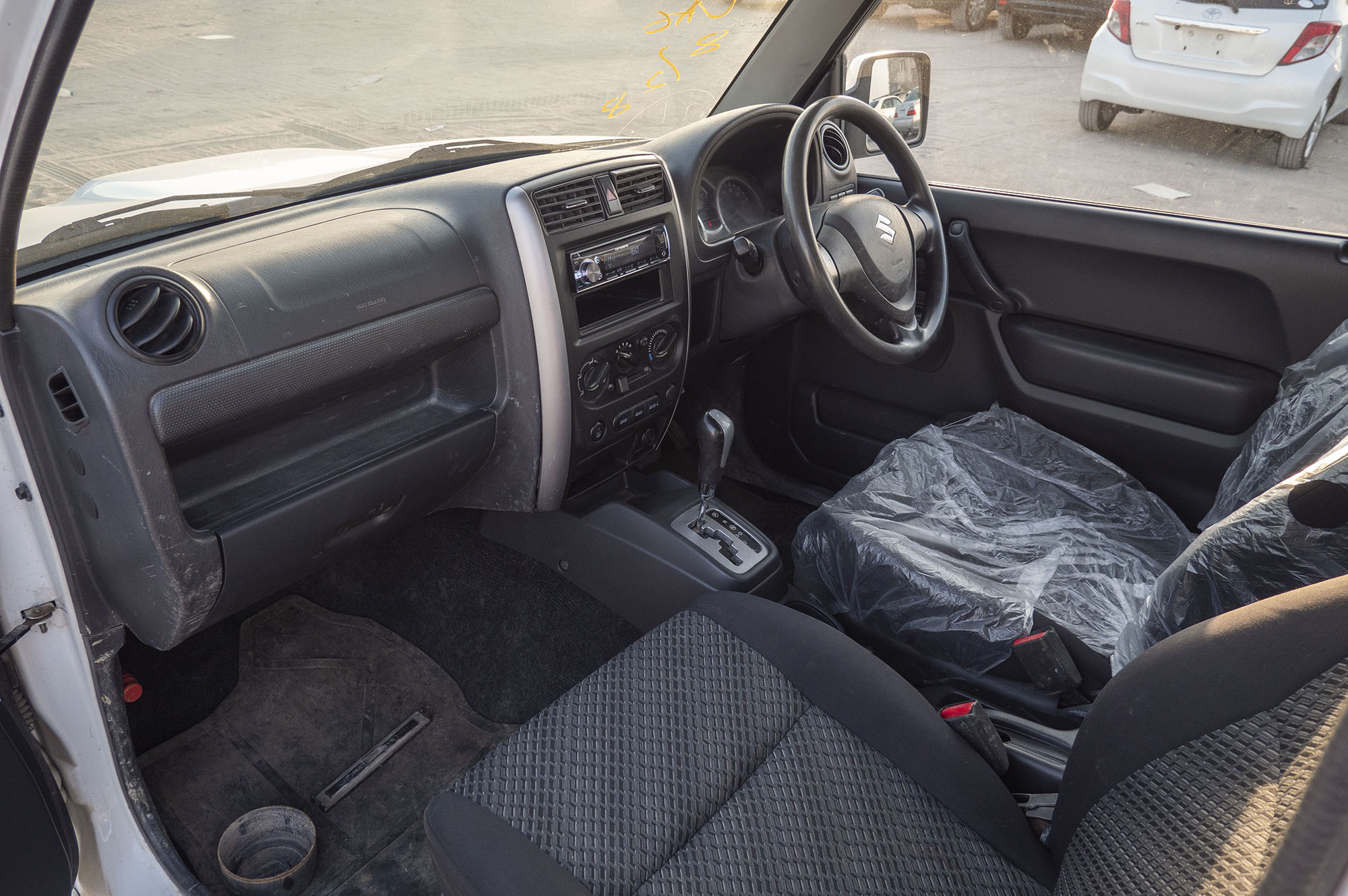 
								Suzuki Jimny Model 2017 full									