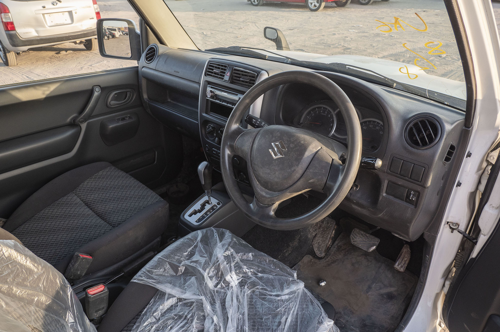 
								Suzuki Jimny Model 2017 full									