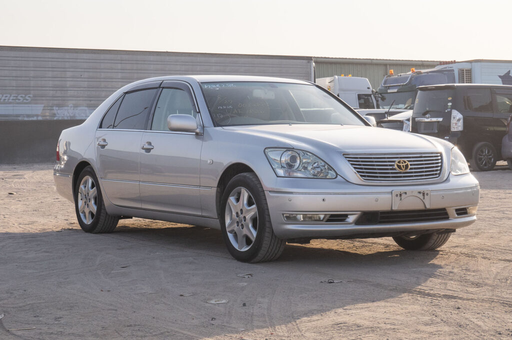 Toyota Celsior C Model 2005