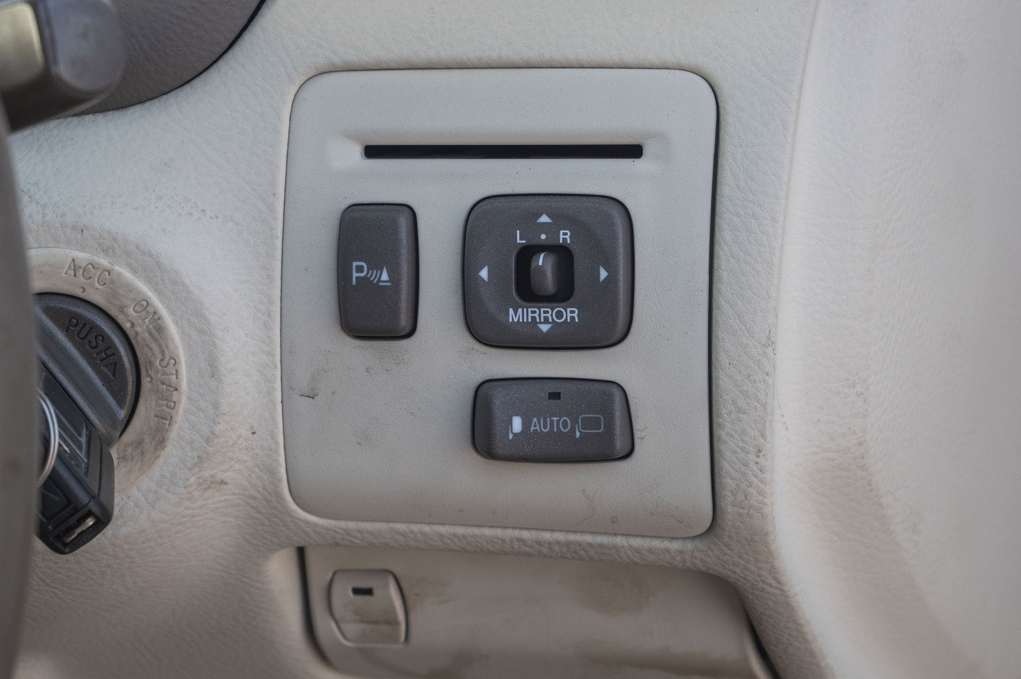 
								Toyota Celsior C Model 2005 full									