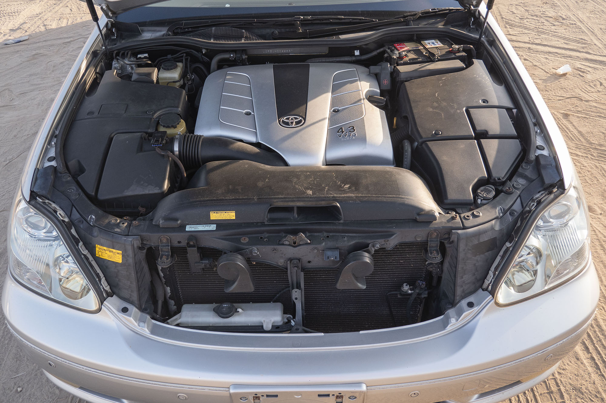 
								Toyota Celsior C Model 2005 full									